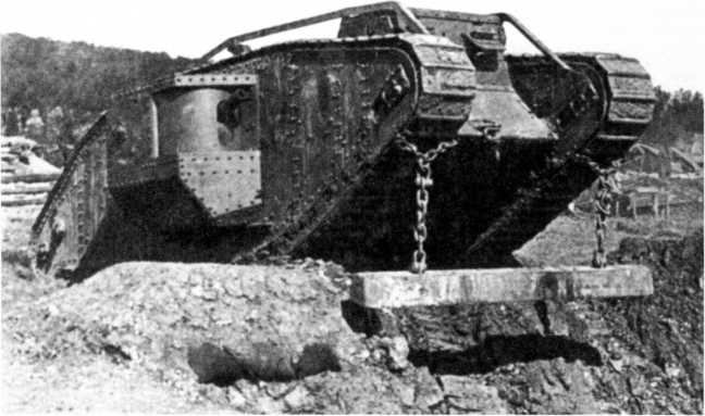 Иллюстрация к книге — Самые первые танки &quot;Дьявол идет!&quot; [i_013.jpg]