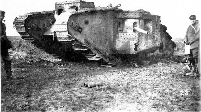 Иллюстрация к книге — Самые первые танки &quot;Дьявол идет!&quot; [i_016.jpg]