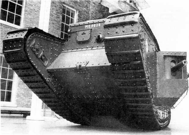 Иллюстрация к книге — Самые первые танки &quot;Дьявол идет!&quot; [i_018.jpg]