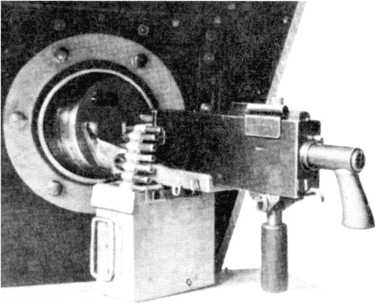 Иллюстрация к книге — Самые первые танки &quot;Дьявол идет!&quot; [i_051.jpg]