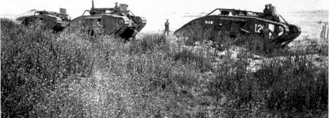 Иллюстрация к книге — Самые первые танки &quot;Дьявол идет!&quot; [i_067.jpg]