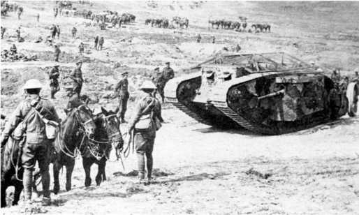 Иллюстрация к книге — Самые первые танки &quot;Дьявол идет!&quot; [i_069.jpg]