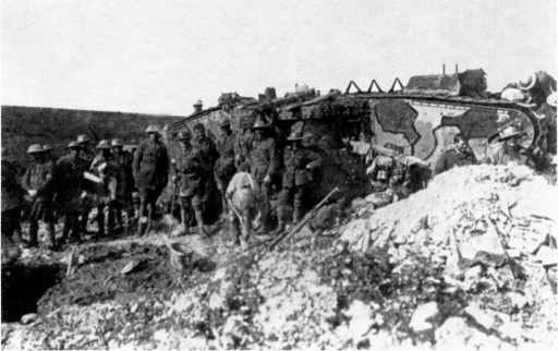 Иллюстрация к книге — Самые первые танки &quot;Дьявол идет!&quot; [i_077.jpg]