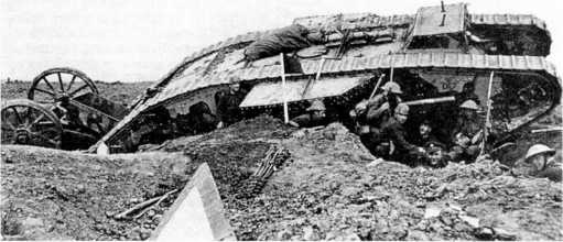 Иллюстрация к книге — Самые первые танки &quot;Дьявол идет!&quot; [i_078.jpg]