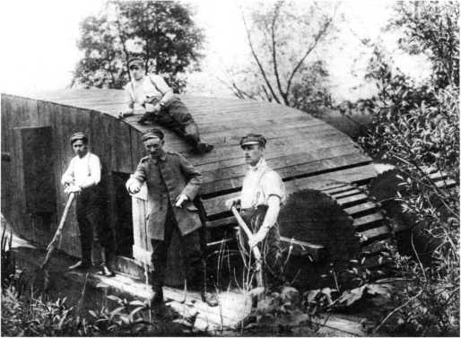 Иллюстрация к книге — Самые первые танки &quot;Дьявол идет!&quot; [i_084.jpg]