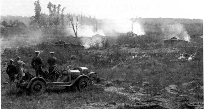 Иллюстрация к книге — Самые первые танки &quot;Дьявол идет!&quot; [i_119.jpg]