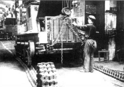 Иллюстрация к книге — Артиллерийские тягачи Красной Армии. Часть 2 [img_34.jpg]