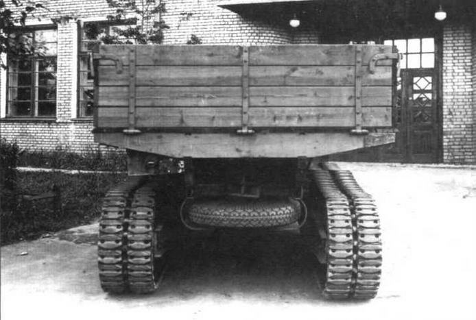 Иллюстрация к книге — Артиллерийские тягачи Красной Армии. Часть 2 [img_8.jpg]