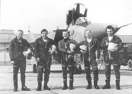 Иллюстрация к книге — МиГ-31. Страж российского неба [pic_14.jpg]