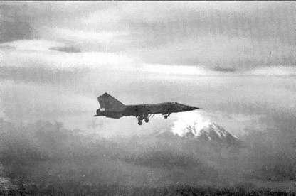 Иллюстрация к книге — МиГ-31. Страж российского неба [pic_34.jpg]