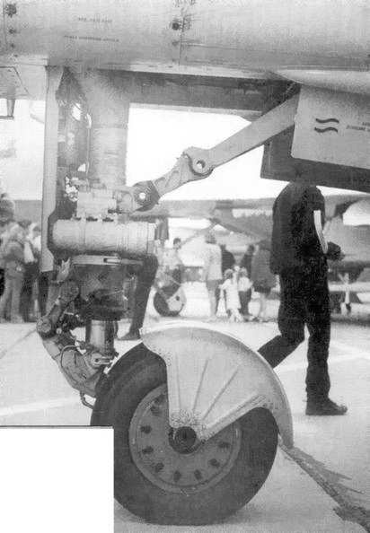 Иллюстрация к книге — МиГ-31. Страж российского неба [pic_77.jpg]