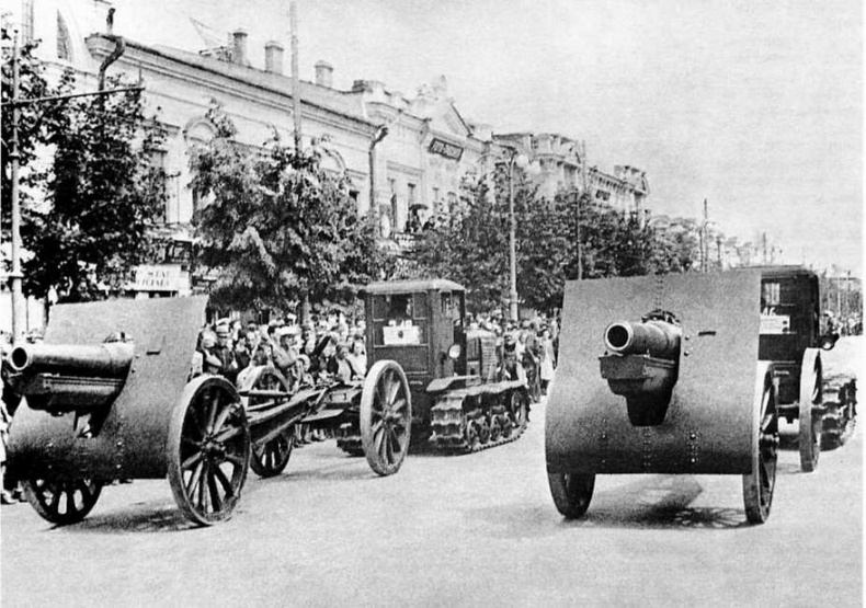 Иллюстрация к книге — Артиллерийские тягачи Красной Армии. Часть 1 [img_50.jpg]