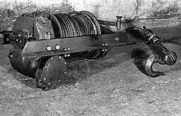 Иллюстрация к книге — Бронетранспортер БТР-152 [img_26.jpg]