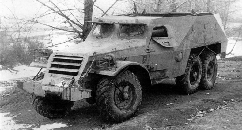 Иллюстрация к книге — Бронетранспортер БТР-152 [img_31.jpg]