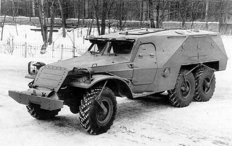 Иллюстрация к книге — Бронетранспортер БТР-152 [img_39.jpg]