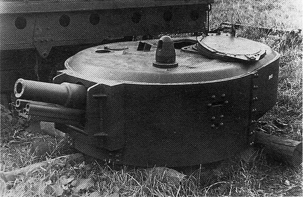 Иллюстрация к книге — Средний танк Т-28 [i_053.jpg]