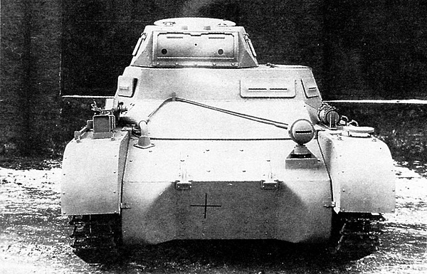 Иллюстрация к книге — Лёгкий танк Panzer I [i_009.jpg]