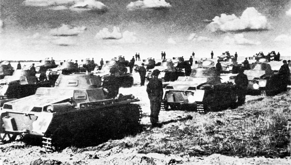 Иллюстрация к книге — Лёгкий танк Panzer I [i_036.jpg]