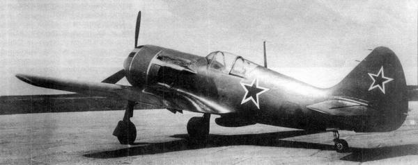 Иллюстрация к книге — Истребитель Ла-9 [i_021.jpg]