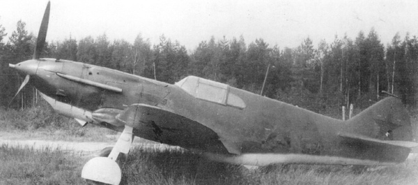 Иллюстрация к книге — Истребитель ЛаГГ-3 [i_021.jpg]