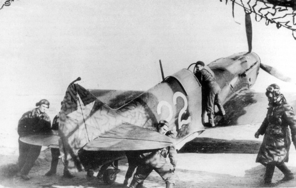 Иллюстрация к книге — Истребитель ЛаГГ-3 [i_054.jpg]