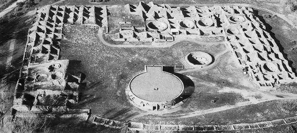 Иллюстрация к книге — Древняя Америка: полет во времени и пространстве. Северная Америка. Южная Америка [i_036.jpg]