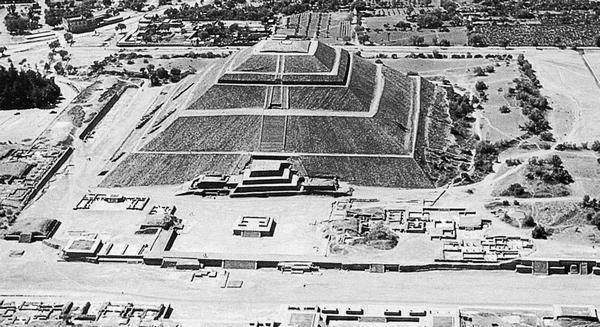 Иллюстрация к книге — Древняя Америка: полет во времени и пространстве. Мезоамерика [i_016.jpg]