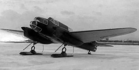 Иллюстрация к книге — Як-2/Як-4 и другие ближние бомбардировщики Яковлева [i_003.jpg]