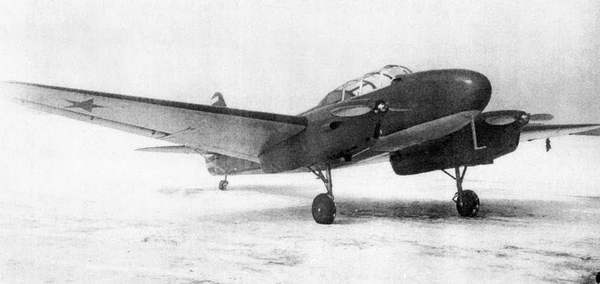 Иллюстрация к книге — Як-2/Як-4 и другие ближние бомбардировщики Яковлева [i_015.jpg]