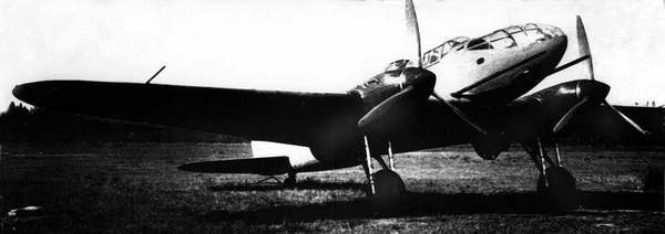 Иллюстрация к книге — Як-2/Як-4 и другие ближние бомбардировщики Яковлева [i_035.jpg]