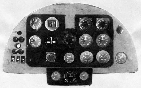 Иллюстрация к книге — Як-2/Як-4 и другие ближние бомбардировщики Яковлева [i_041.jpg]