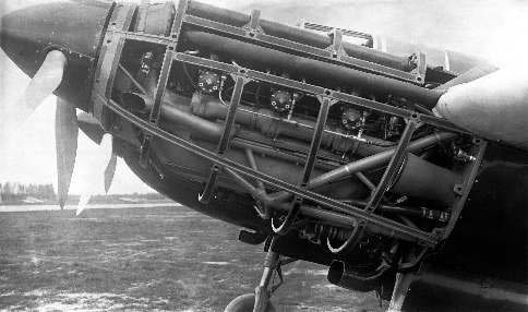 Иллюстрация к книге — Як-2/Як-4 и другие ближние бомбардировщики Яковлева [i_058.jpg]