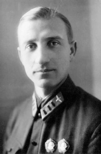 Иллюстрация к книге — Як-2/Як-4 и другие ближние бомбардировщики Яковлева [i_061.jpg]