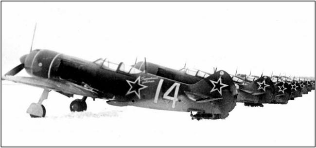 Иллюстрация к книге — Ла-7, Ла-9, Ла-11. Последние поршневые истребители СССР [i_042.jpg]