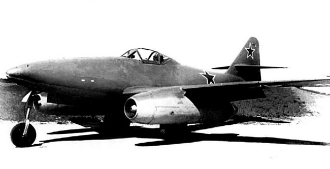 Иллюстрация к книге — Реактивные первенцы СССР - МиГ-9, Як-15, Су-9, Ла-150, Ту-12, Ил-22 [i_002.jpg]