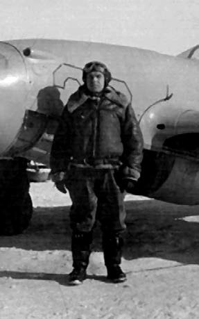 Иллюстрация к книге — Реактивные первенцы СССР - МиГ-9, Як-15, Су-9, Ла-150, Ту-12, Ил-22 [i_031.jpg]