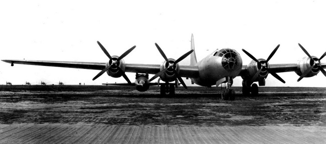 Иллюстрация к книге — Реактивные первенцы СССР - МиГ-9, Як-15, Су-9, Ла-150, Ту-12, Ил-22 [i_108.jpg]