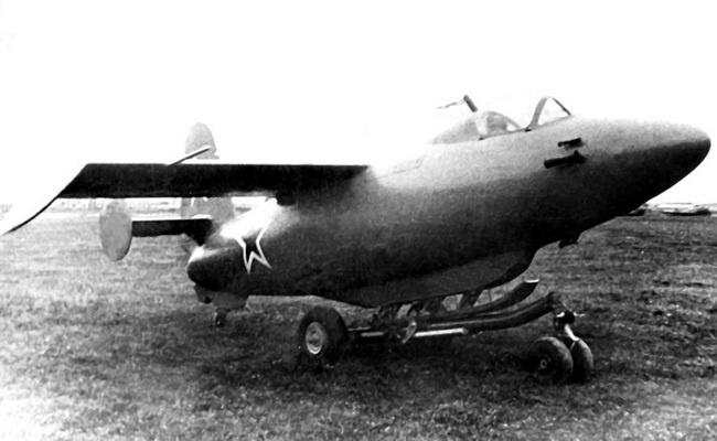 Иллюстрация к книге — Реактивные первенцы СССР - МиГ-9, Як-15, Су-9, Ла-150, Ту-12, Ил-22 [i_125.jpg]