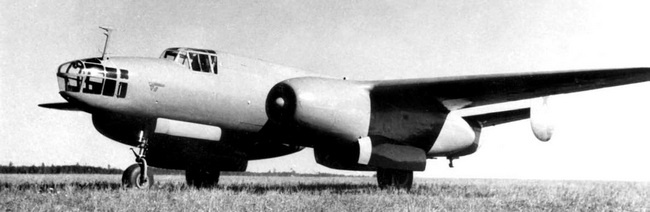 Иллюстрация к книге — Реактивные первенцы СССР - МиГ-9, Як-15, Су-9, Ла-150, Ту-12, Ил-22 [i_144.jpg]