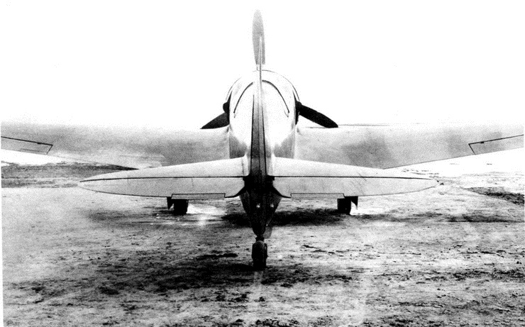 Иллюстрация к книге — Истребитель Ла-5. Сломавший хребет Люфтваффе [i_012.jpg]