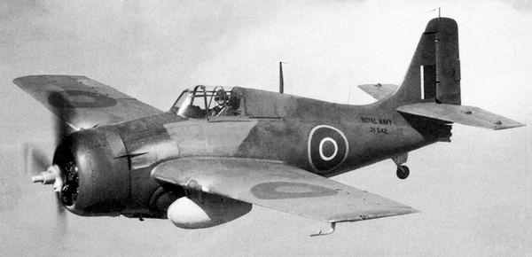 Иллюстрация к книге — Палубный истребитель Грумман F4F «Уайлдкэт» [i_052.jpg]