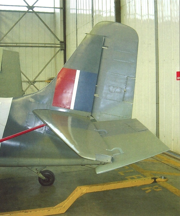 Иллюстрация к книге — Палубный истребитель Грумман F4F «Уайлдкэт» [i_096.jpg]