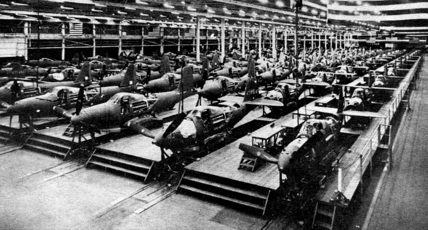 Иллюстрация к книге — ИСТРЕБИТЕЛЬ P-63 «КИНГКОБРА» [i_018.jpg]