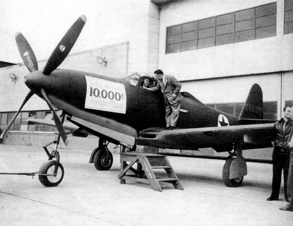 Иллюстрация к книге — ИСТРЕБИТЕЛЬ P-63 «КИНГКОБРА» [i_027.jpg]