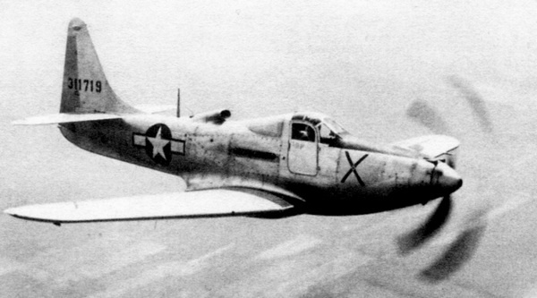 Иллюстрация к книге — ИСТРЕБИТЕЛЬ P-63 «КИНГКОБРА» [i_038.jpg]