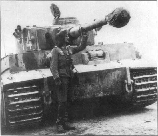 Иллюстрация к книге — Тяжелый танк «Тигр I» [i_051.jpg]