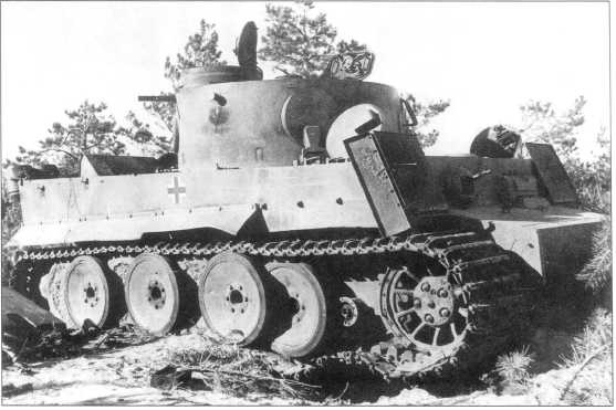 Иллюстрация к книге — Тяжелый танк «Тигр I» [i_112.jpg]