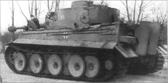 Иллюстрация к книге — Тяжелый танк «Тигр I» [i_157.jpg]