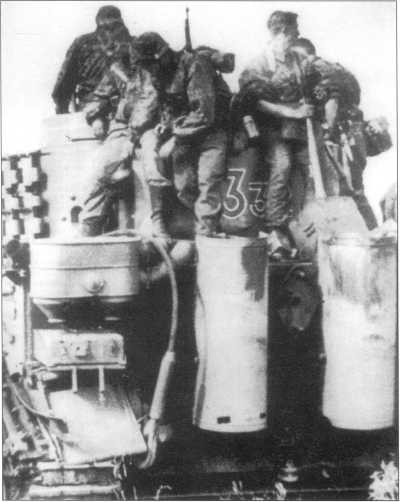 Иллюстрация к книге — Тяжелый танк «Тигр I» [i_183.jpg]