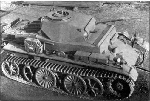 Иллюстрация к книге — Маленькие &quot;Тигры&quot;. Для разведки и связи [i_009.jpg]